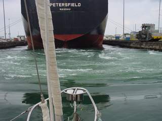 Panama Canal - A ship's prop turns